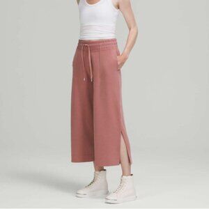 Lululemon Soft Ambitions High Rise Crop *Softstreme